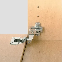 HETTICH Markant okov za preklopna vrata s podloškom / Set