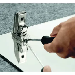 Zglob s prigušivačem za staklo BLUMOTION CRISTALLO 110° / Onyx