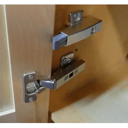 Adapter BLUMOTION s prigušivačem između šarki