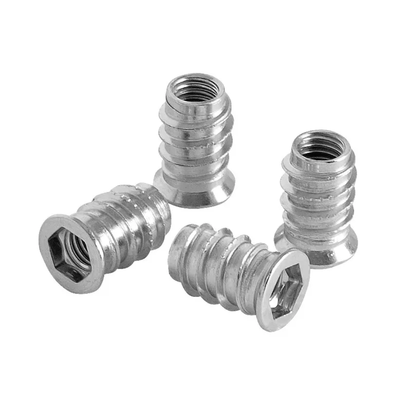 Navojna matica s prirubnicom / 10 kom