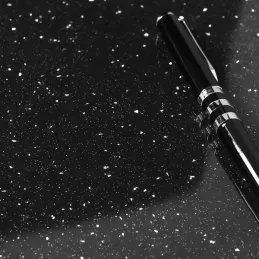 Radna ploča KRONOSPAN Andromeda Crna sjajna / K218 GG