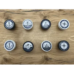 Drvena ručka knopka ARSIA / Bijela - motiv brodić