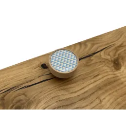 Drvena ručkica knopka ARSIA / Buk - mix trokuta