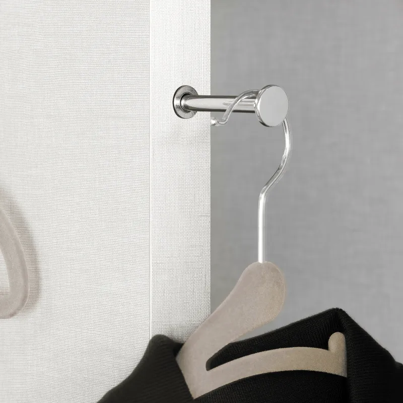 Izvlačna vješalica za rub CARLA / Sjajni krom