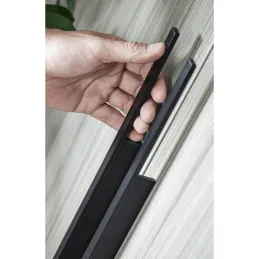 Garderobna ručka MERCUR 1100 mm / Crna brušena