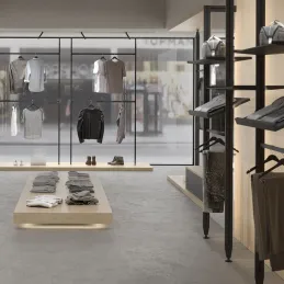 Metalna polica 1000 mm s držačima za modularni garderobni sustav ZERO / Crna mat