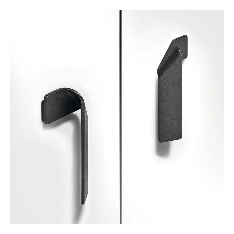 Dizajnerska ručka ALISA / Crna mat