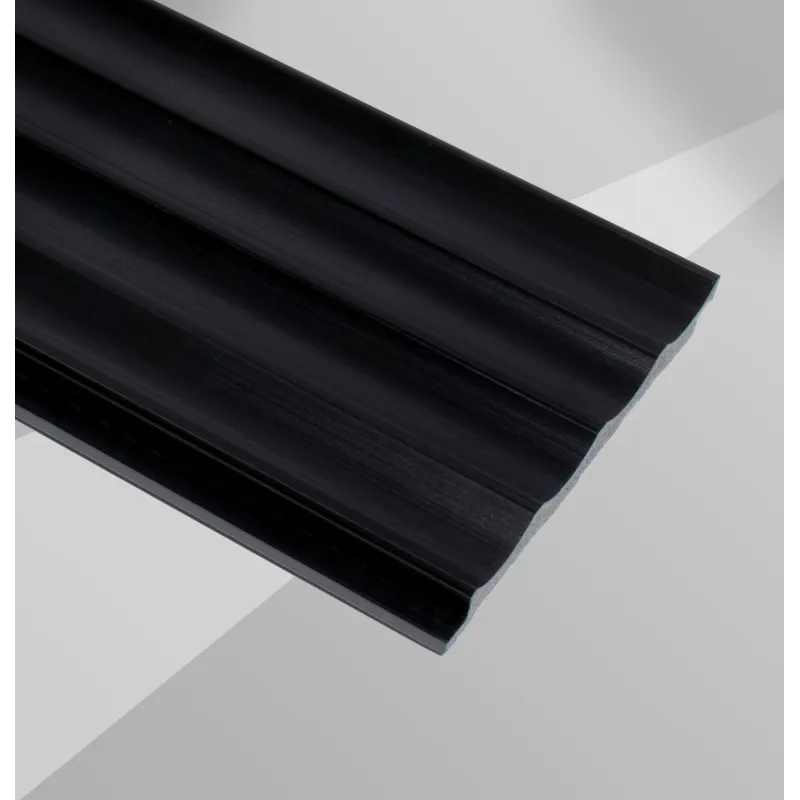 Lamelni dekorativni profil ONDA / Crna