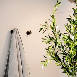 Vješalica TORR / Crna mat