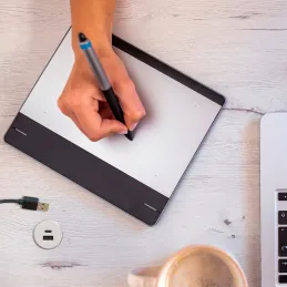 Interijer 2 x USB punjač za stol 25mm PLUGY / Metalik siva