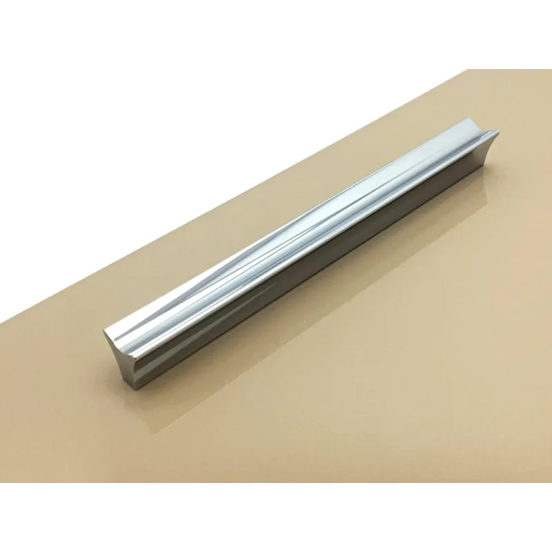 Ručkica SILVANO / Sjajni krom