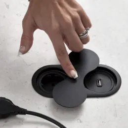 Unutarnja utičnica SWING SCHUKO 2 x 230 V / Crna mat