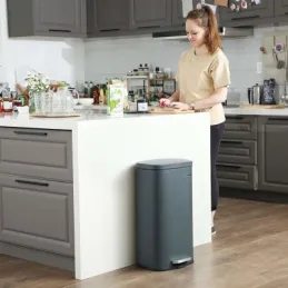 Kanta za otpad STING s pedalom 30L / Antracit