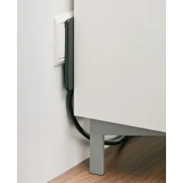 Produžni priključak ravni SLIM SCHUKO / Crna mat