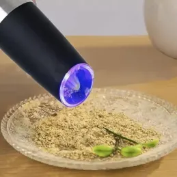 Set od 2 keramičkih mlinca za sol i papar / Crna mat