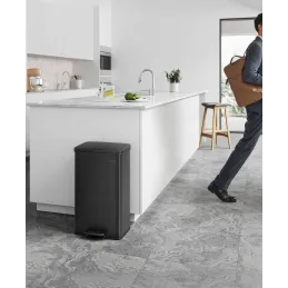 FLEXO koš za otpatke s pedalom 40L / Crna mat