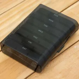 Ekskluzivni organizator i dozirnik za lijekove MEDICAL / Crna