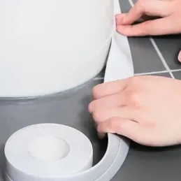 Samoljepljiva brtva za kuhinju i kupaonicu 2,2m / Bijela