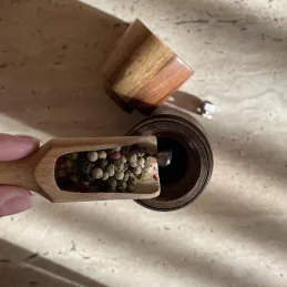 Set od 2 komada keramičkih mlina za sol i papar / Mahagon