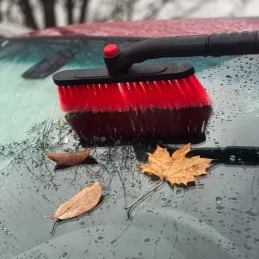 Strugalica s četkom za snijeg