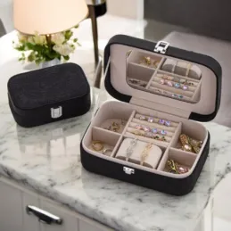 Putna kutija za nakit SELENA / Crna