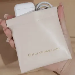 Kozmetička torbica ROSE / Krem