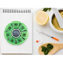 Ekskluzivni organizator i dozator za lijekove HEALTH / Bijela - zelena