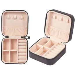 Putna kutijica za nakit MIKAELA / Crna