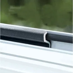 Samoljepljiva brtva za prozore i vrata 4000 mm / Crna