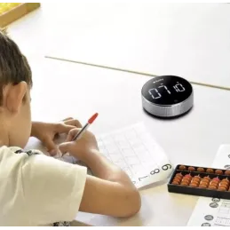 Magnetni LED timer s alarmom / Crni