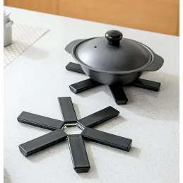 Sklopiva podloga za vruće posuđe / Crna