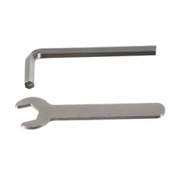 Ručni kultivator - rahljač tla / Zelena