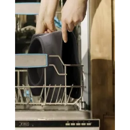 Dvostruka zdjelica za kućne ljubimce sa silikonskom podlogom STAR 450 ml / Crna