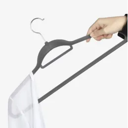 Set od 20 kom vješalica s ramenima / Siva