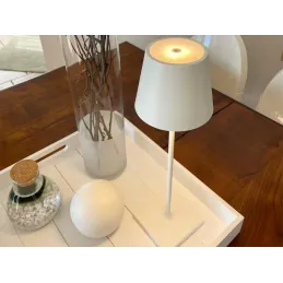 Dekorativna stolna lampa s dodirnim uključivanjem i zatamnjivanjem ZEUS / Bijela