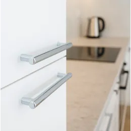 Ručka RELING / Sjajni krom