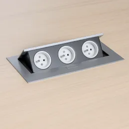 Preklopna električna utičnica GEMINO 3x230V / Aluminij