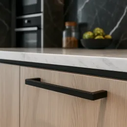 Ručka MADEIRA / Crna mat