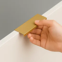 Ručka za rub CHANEL / Zlatna