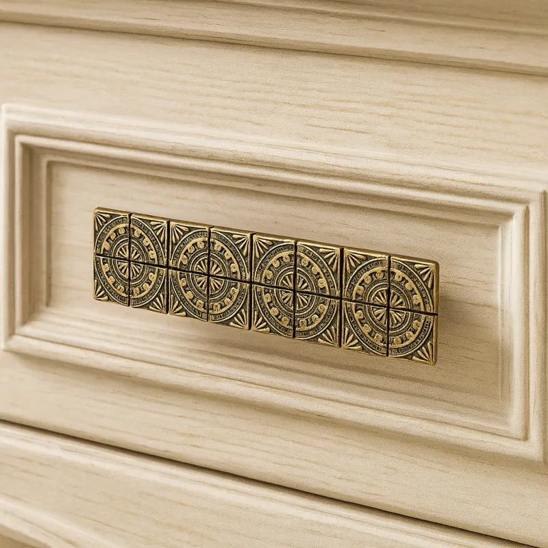 Ručka MEZZO / Patina od mjedi