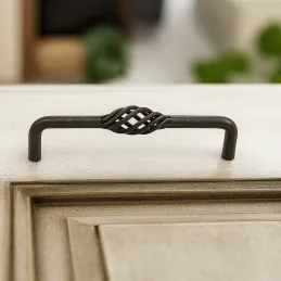 Ručka VIRTUE / Crna patina