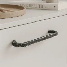 Ručka SANDRA / Crna vintage