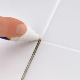 Olovka za popravak pločica i fuga / Bijela