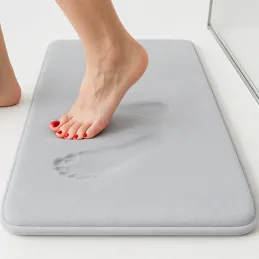 Kupaonska podloga s memorijskom pjenom SANTANA 600 x 400 mm / Svjetlosiva