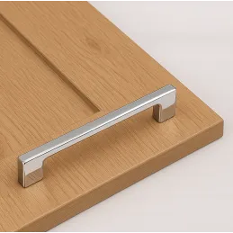 Ručka LUXO / Sjajni krom