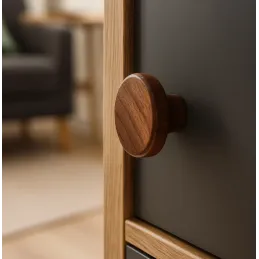 Drvena ručkica knopka ALICA / Američki orah lakiran