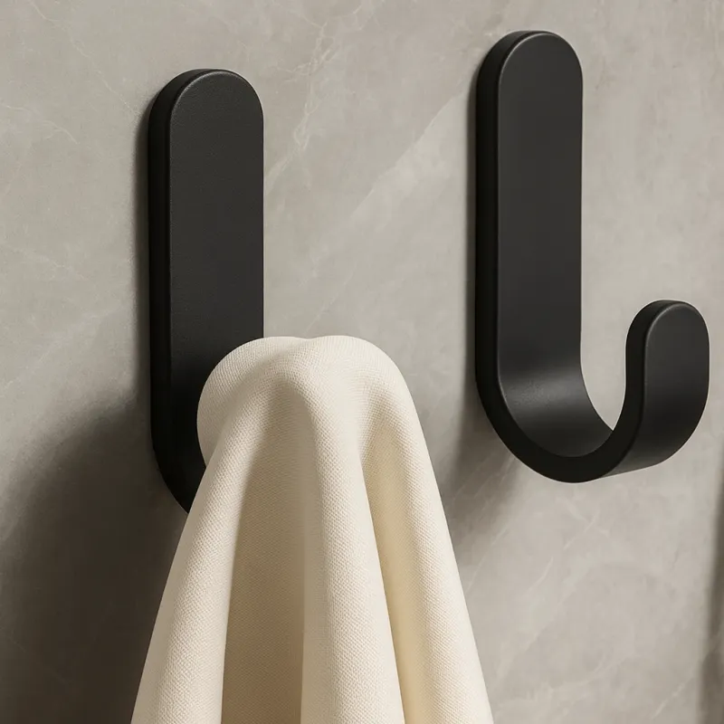 Plastična samoljepljiva vješalica SIX / Crna