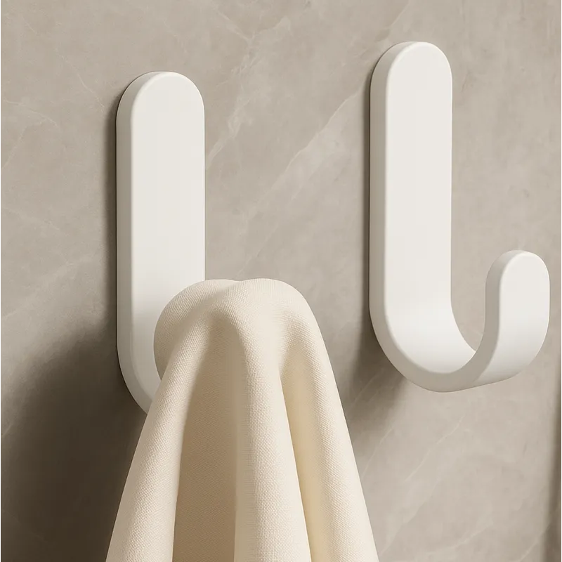 Naljepiva plastična vješalica SIX / Bijela