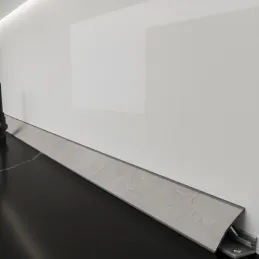 Tesnička letvica EGGER Bridlica Scivaro Svijetlo siva / F234