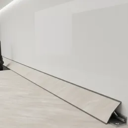 Tesna letvica EGGER Kamen Calvia svjetlosiva / F675